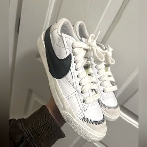 Women Nike Sneakers